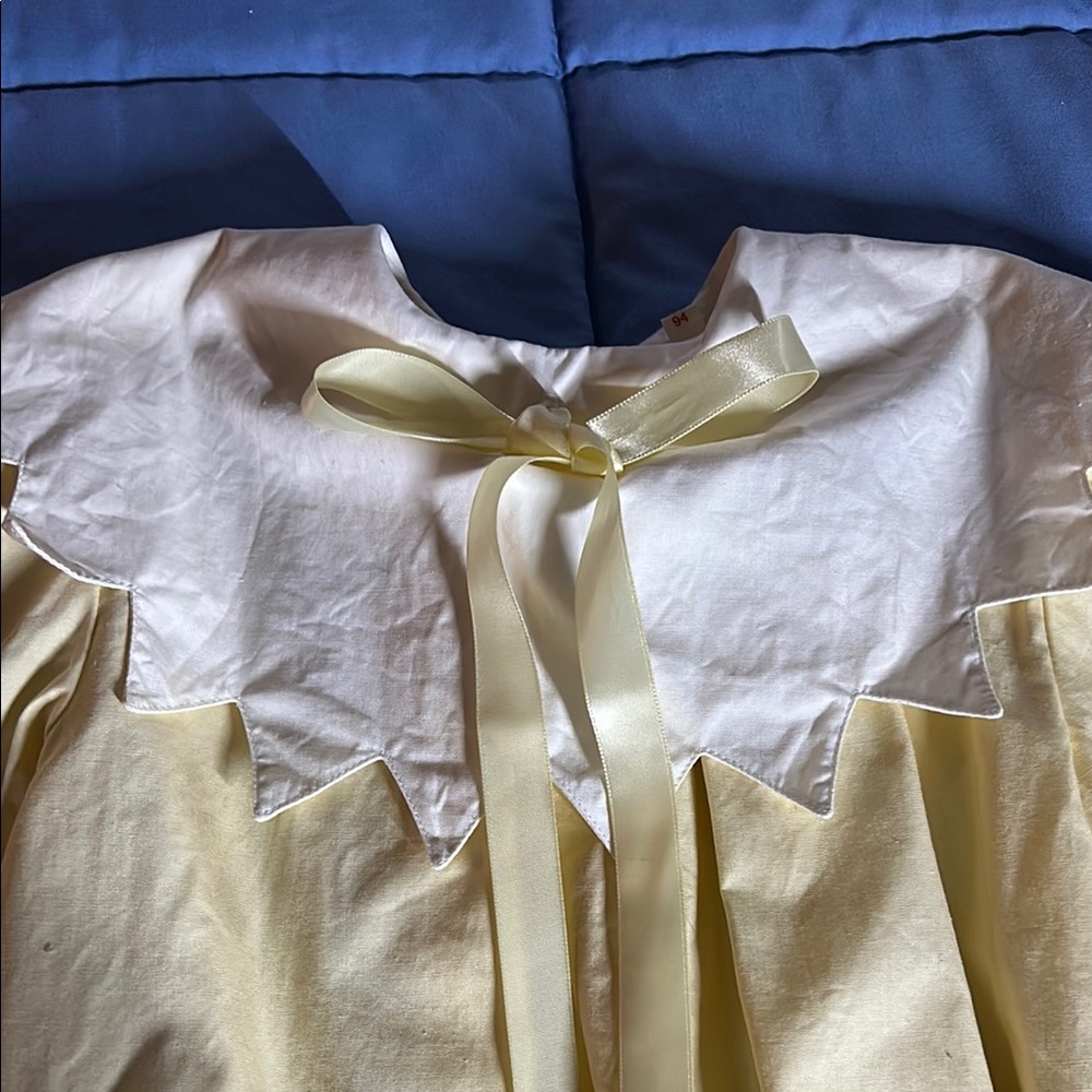 Vintage Yellow Dress with White Collar - Picture 2 of 5